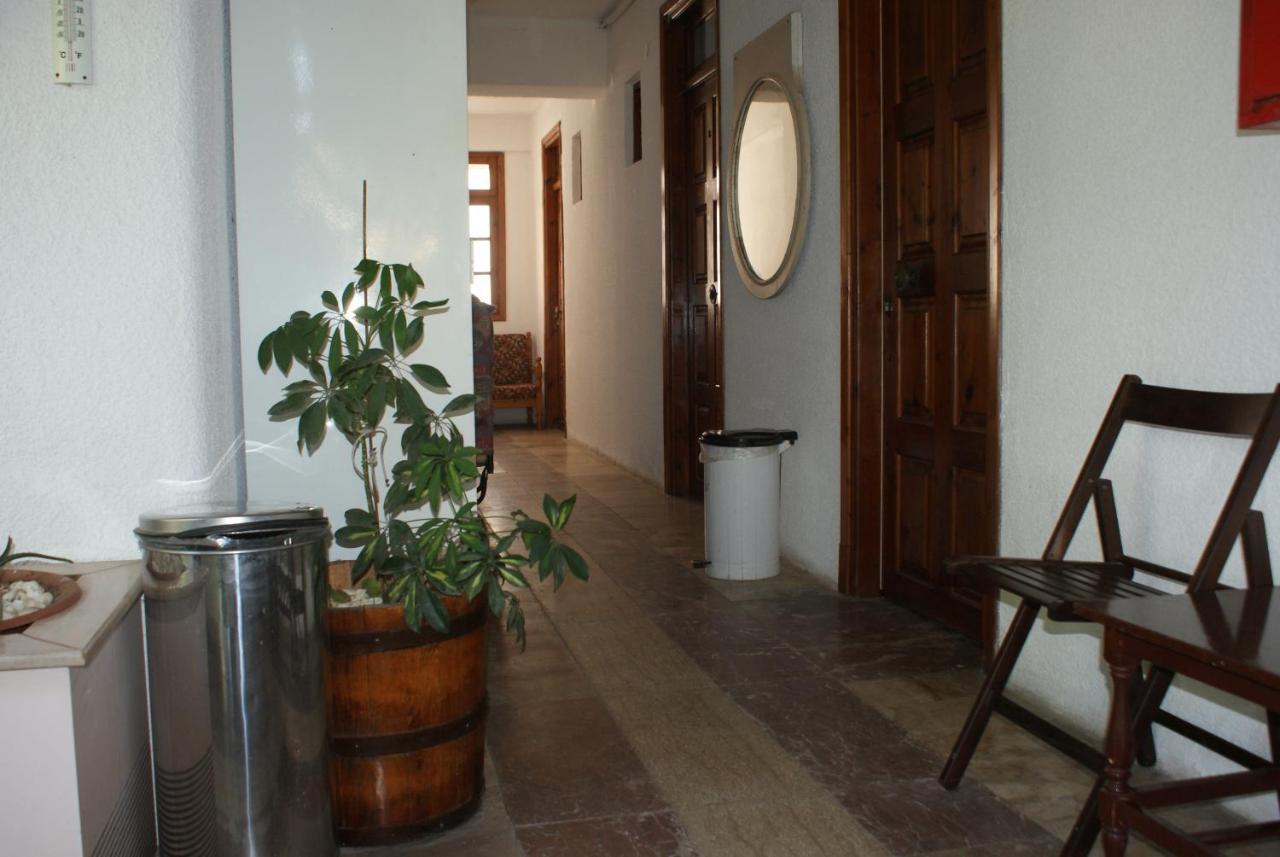 Hotel Agni -Enoikiazomena Diamerizmata Kallithea  Dış mekan fotoğraf