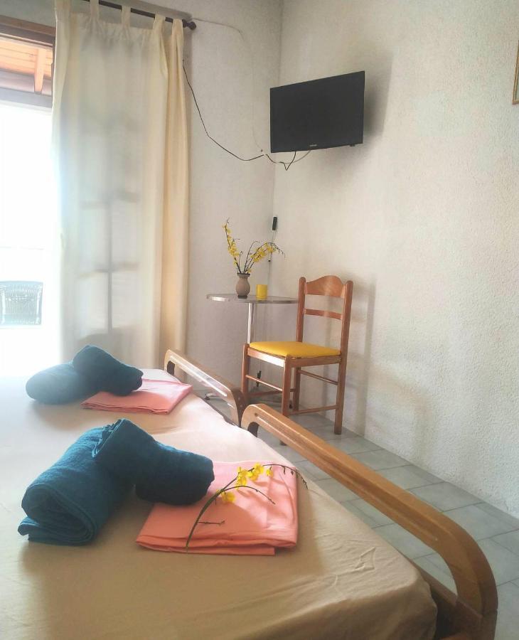 Hotel Agni -Enoikiazomena Diamerizmata Kallithea  Dış mekan fotoğraf
