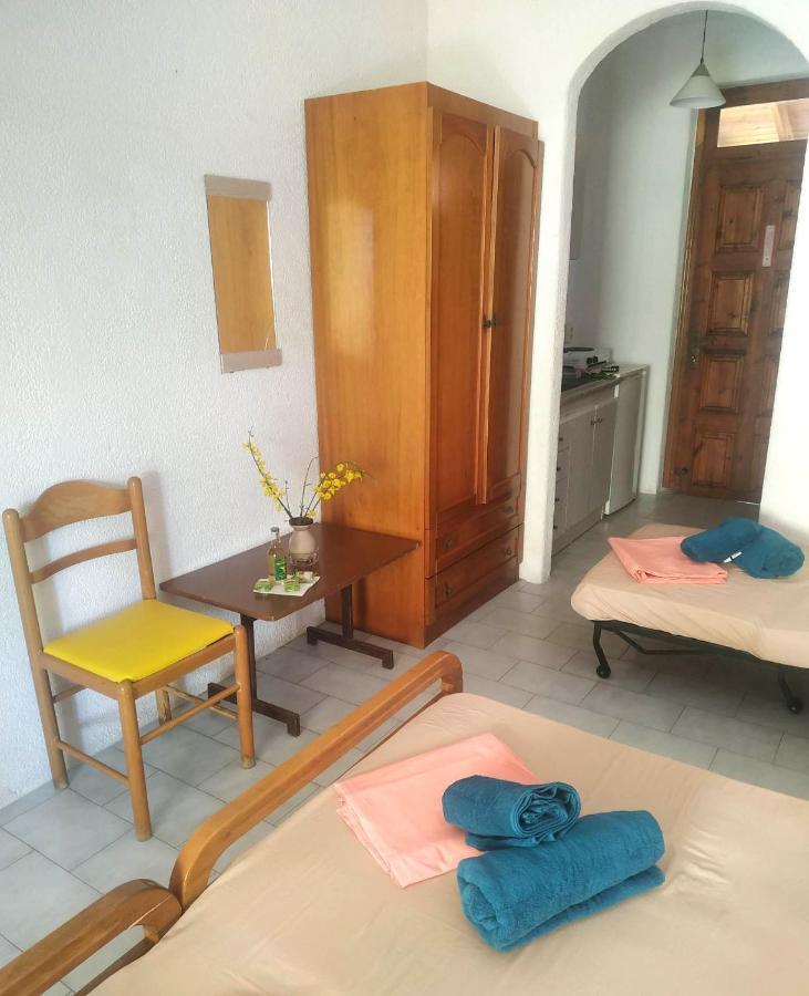 Hotel Agni -Enoikiazomena Diamerizmata Kallithea  Dış mekan fotoğraf