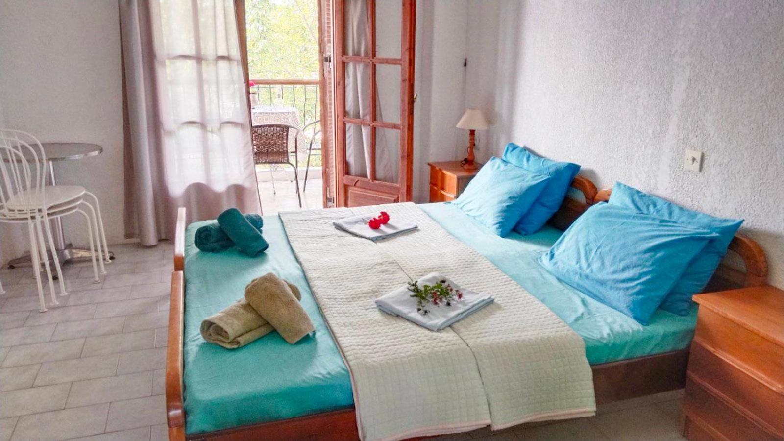 Hotel Agni -Enoikiazomena Diamerizmata Kallithea  Dış mekan fotoğraf